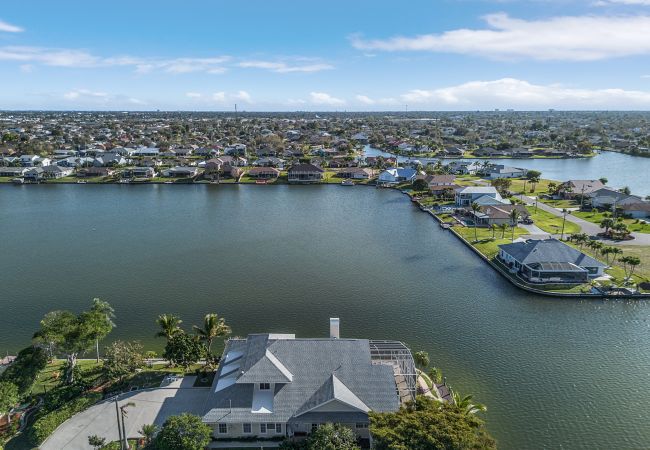 Ferienhaus in Cape Coral - THE PENINSULA Ferienhaus in Cape Coral - THE PENINSULA
