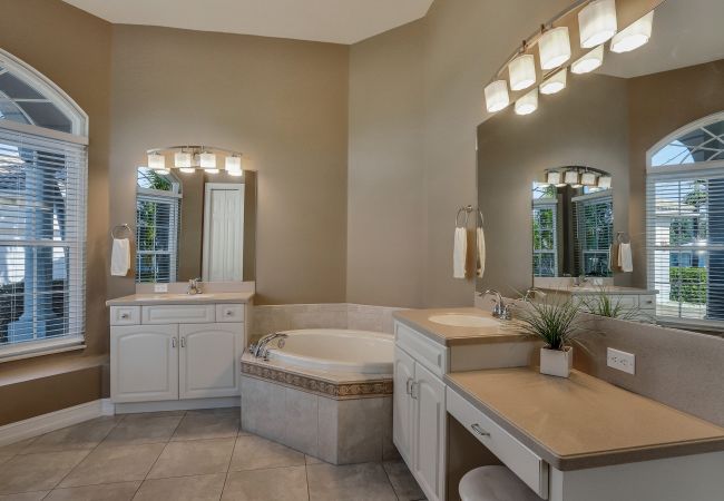 House in Cape Coral - VILLA LILAC House in Cape Coral - VILLA LILAC