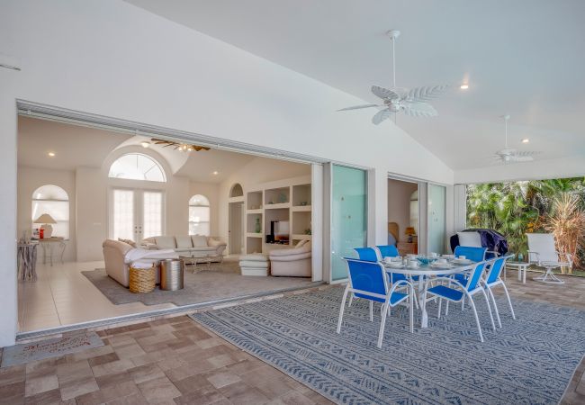 House in Cape Coral - HEAVENLY COASTAL House in Cape Coral - HEAVENLY COASTAL