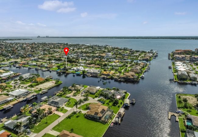 House in Cape Coral - HEAVENLY COASTAL House in Cape Coral - HEAVENLY COASTAL