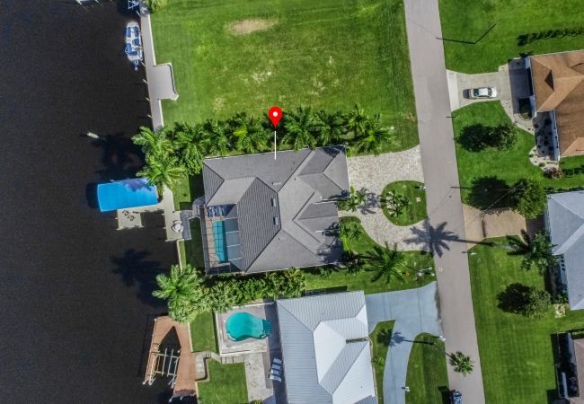 House in Cape Coral - HEAVENLY COASTAL House in Cape Coral - HEAVENLY COASTAL
