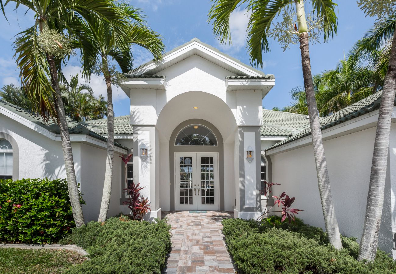 House in Cape Coral - HEAVENLY COASTAL House in Cape Coral - HEAVENLY COASTAL