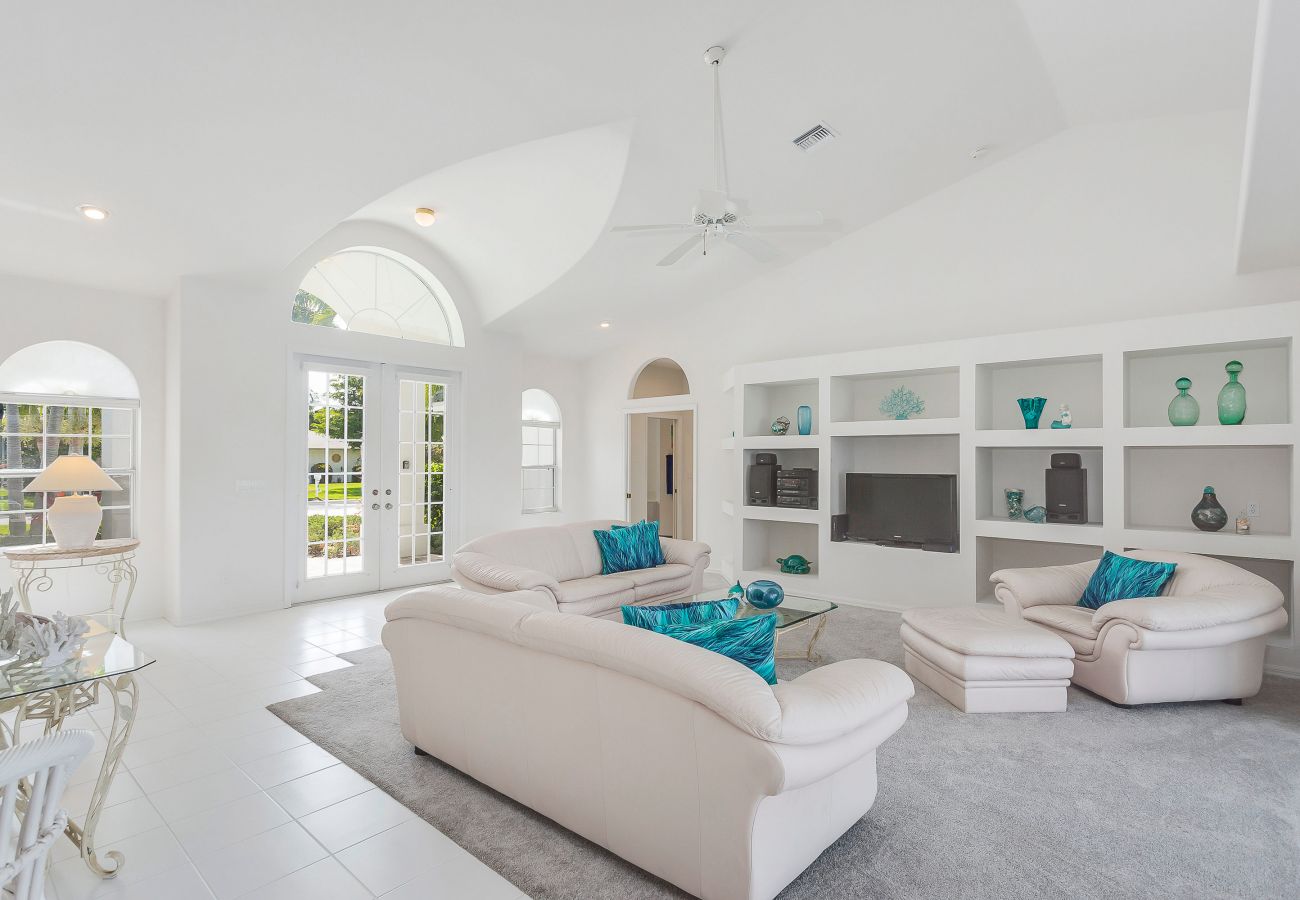House in Cape Coral - HEAVENLY COASTAL House in Cape Coral - HEAVENLY COASTAL