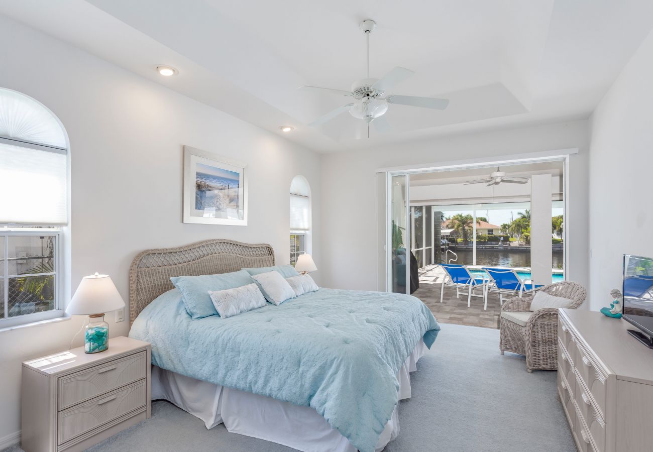 House in Cape Coral - HEAVENLY COASTAL House in Cape Coral - HEAVENLY COASTAL