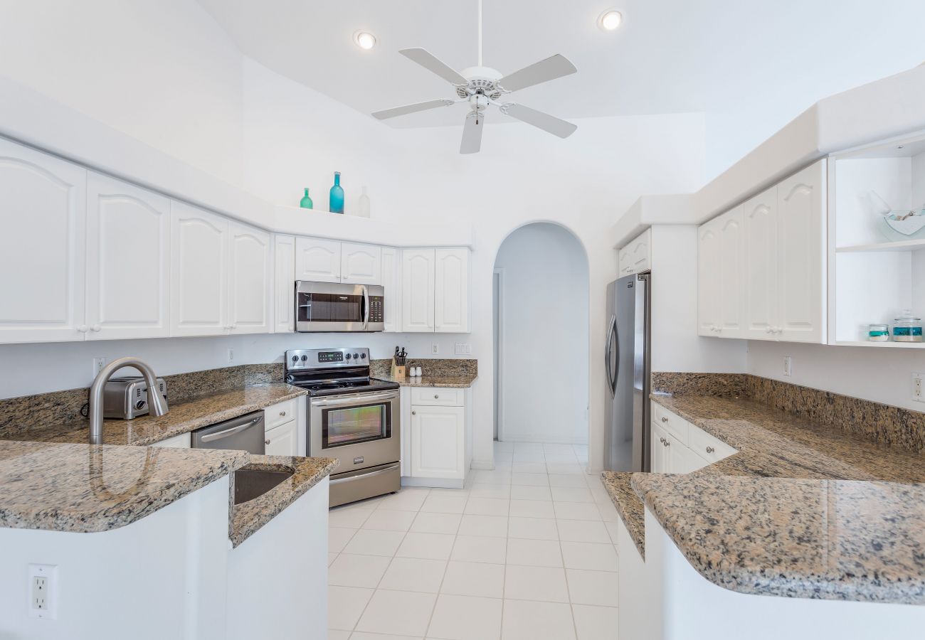 House in Cape Coral - HEAVENLY COASTAL House in Cape Coral - HEAVENLY COASTAL