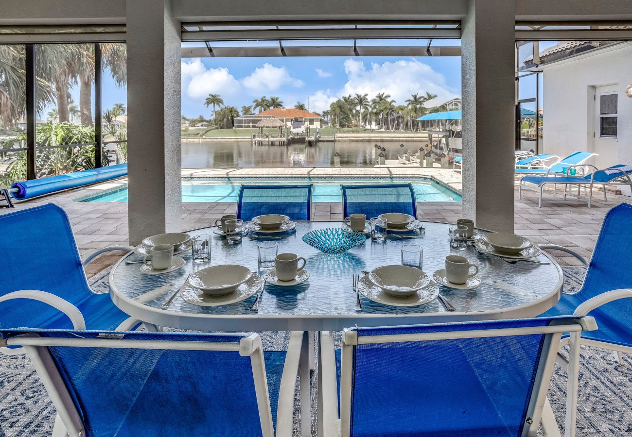 House in Cape Coral - HEAVENLY COASTAL House in Cape Coral - HEAVENLY COASTAL