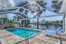 House in Cape Coral - HEAVENLY COASTAL