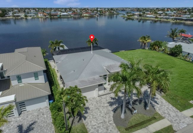 House in Cape Coral - THE LAKE HOUSE House in Cape Coral - THE LAKE HOUSE