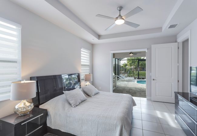 House in Cape Coral - SUNSHINE COVE House in Cape Coral - SUNSHINE COVE