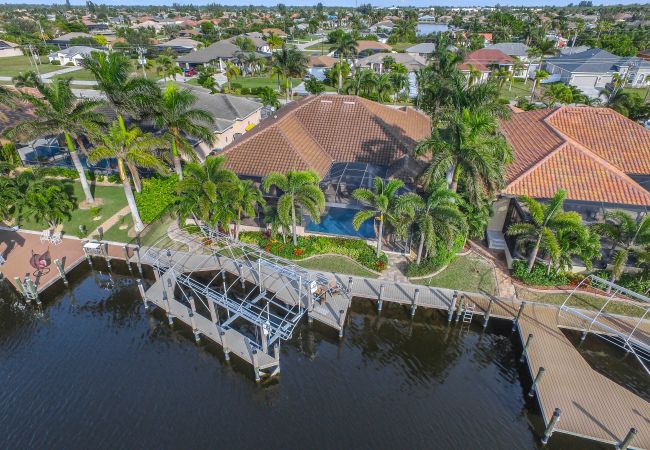 House in Cape Coral - PRESERVE VIEW House in Cape Coral - PRESERVE VIEW