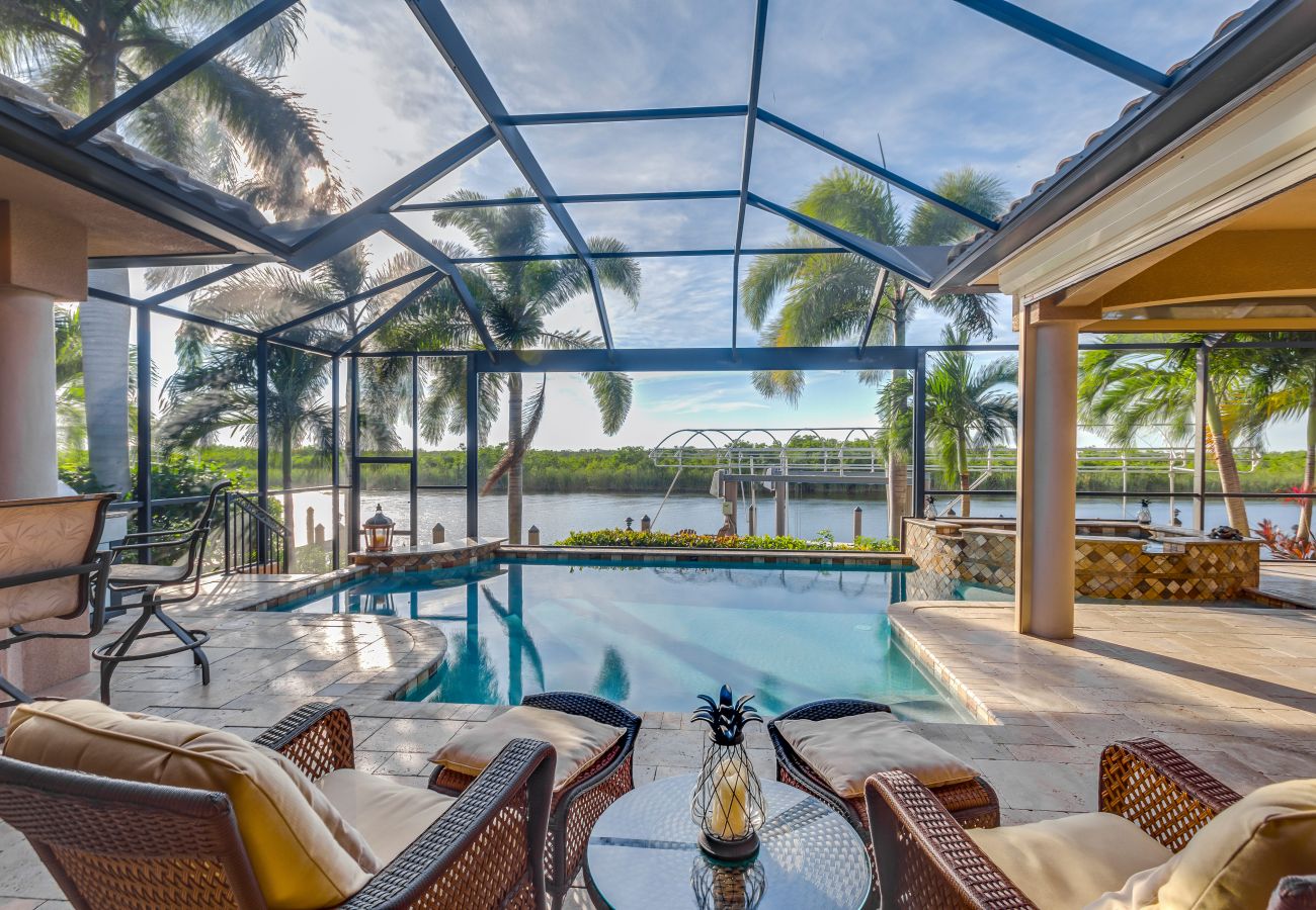 House in Cape Coral - PRESERVE VIEW