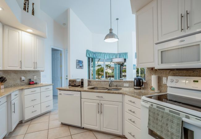 House in Cape Coral - SUNSET DREAM House in Cape Coral - SUNSET DREAM