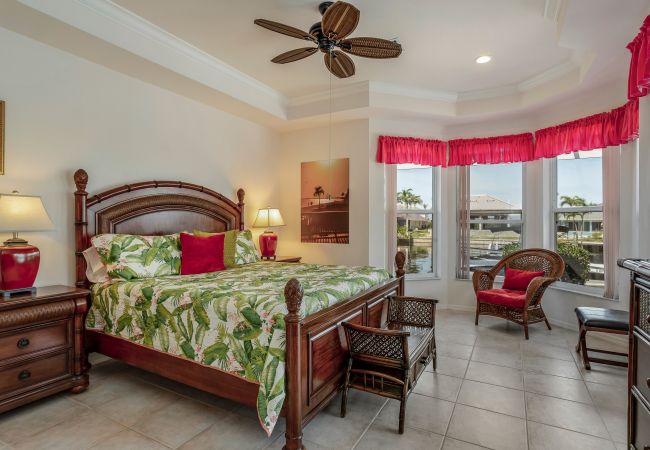 House in Cape Coral - SUNSET DREAM House in Cape Coral - SUNSET DREAM