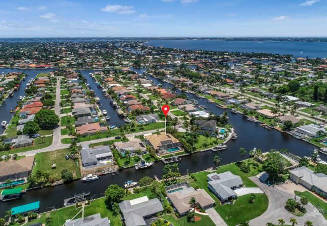 House in Cape Coral - SALT LIVING House in Cape Coral - SALT LIVING
