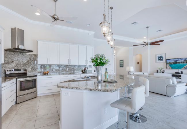 House in Cape Coral - SALT LIVING House in Cape Coral - SALT LIVING
