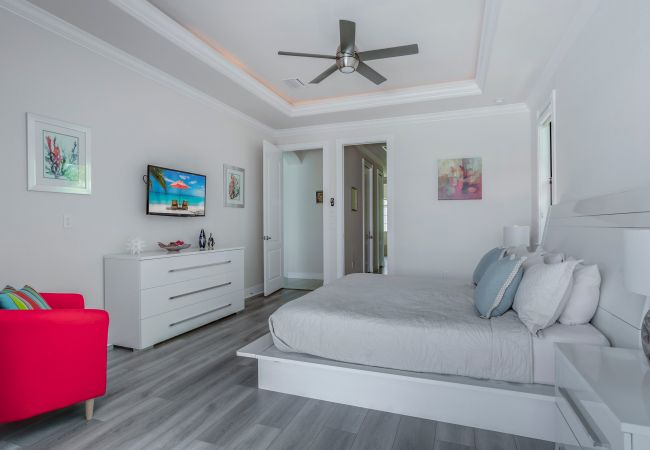 House in Cape Coral - SALT LIVING House in Cape Coral - SALT LIVING