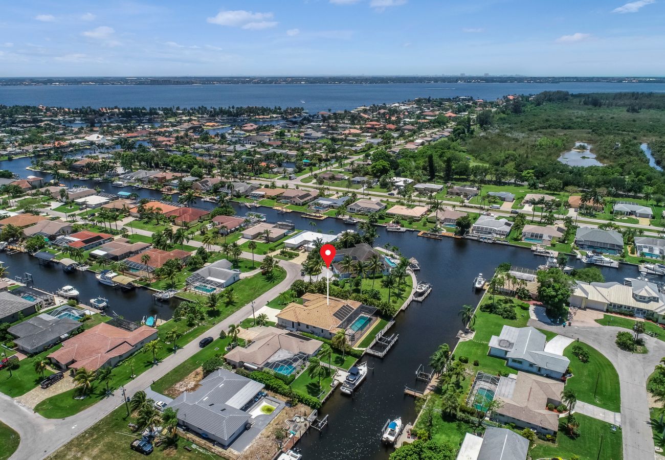 House in Cape Coral - SALT LIVING House in Cape Coral - SALT LIVING