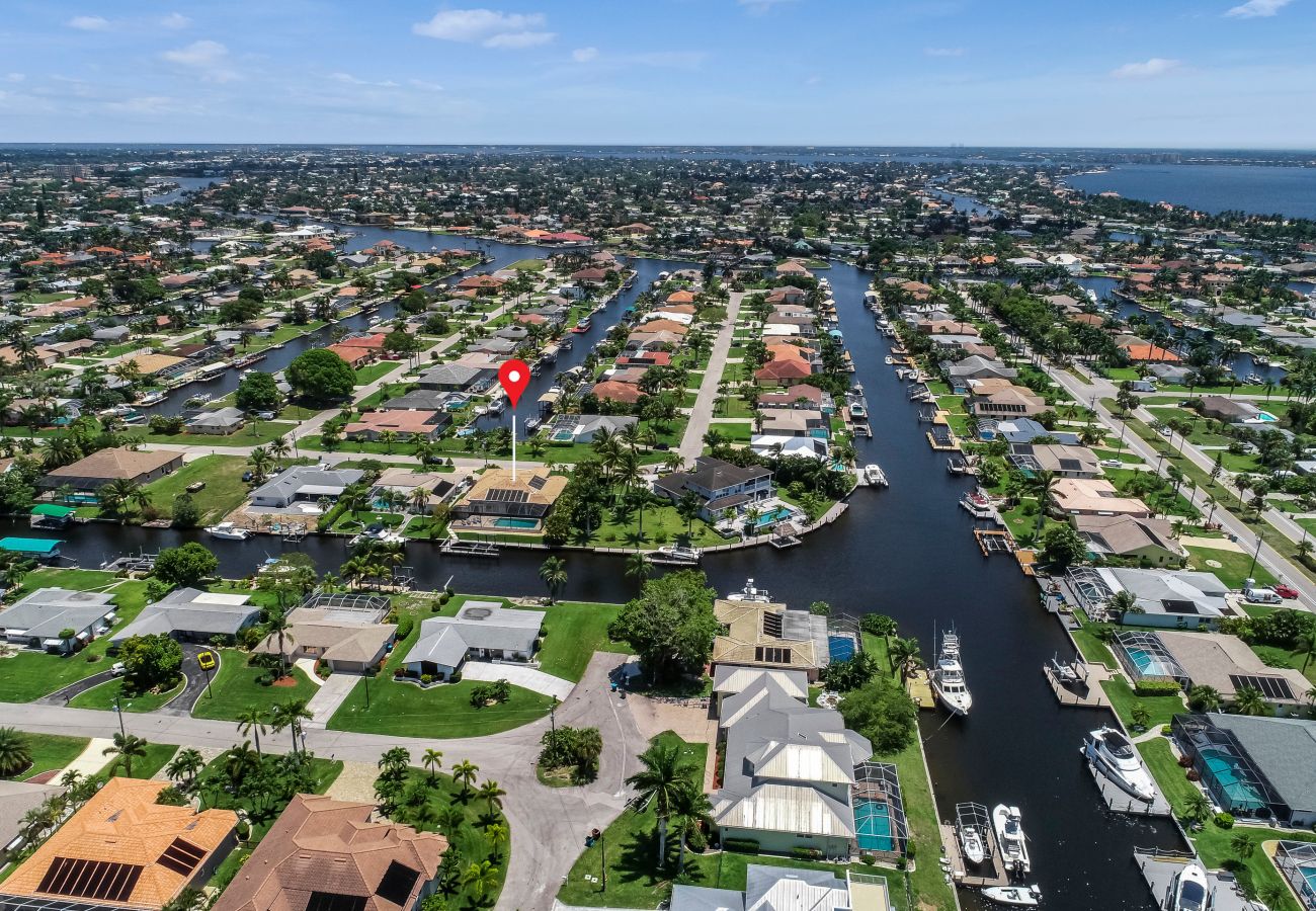 House in Cape Coral - SALT LIVING House in Cape Coral - SALT LIVING