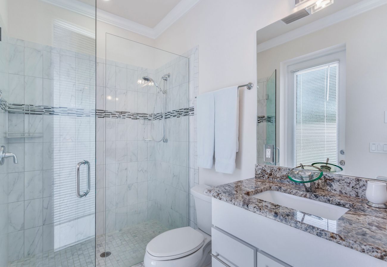 House in Cape Coral - SALT LIVING House in Cape Coral - SALT LIVING