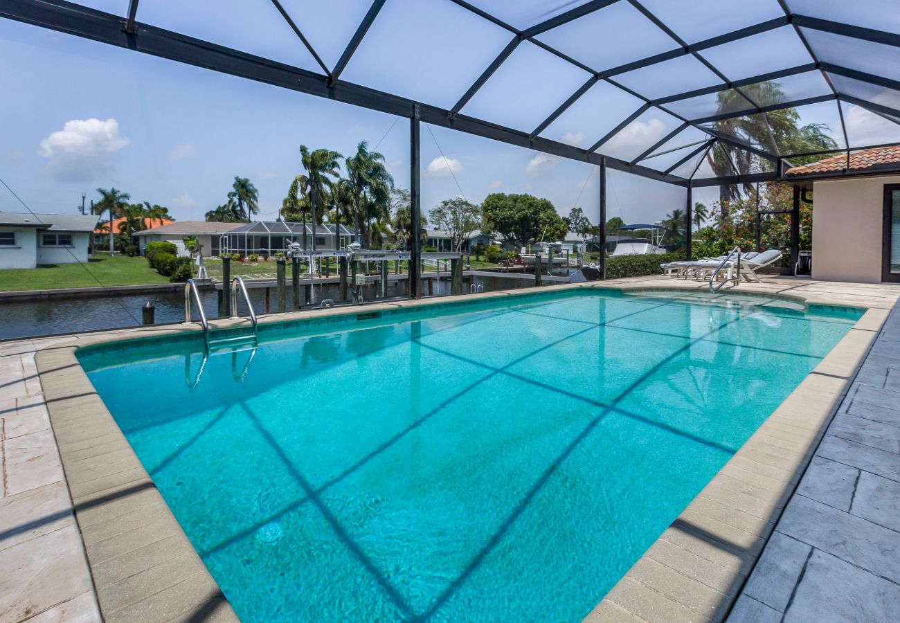 House in Cape Coral - SALT LIVING House in Cape Coral - SALT LIVING