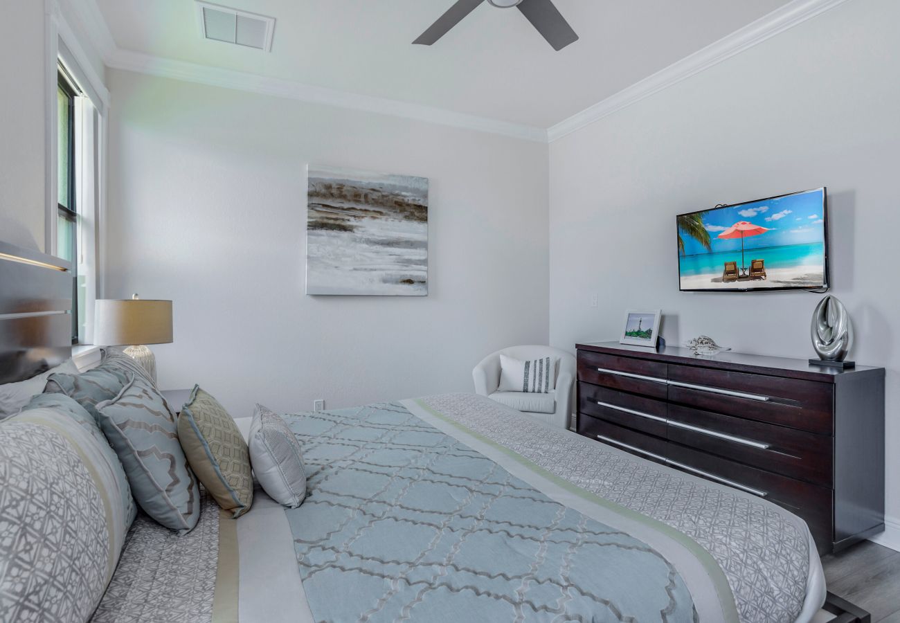 House in Cape Coral - SALT LIVING House in Cape Coral - SALT LIVING