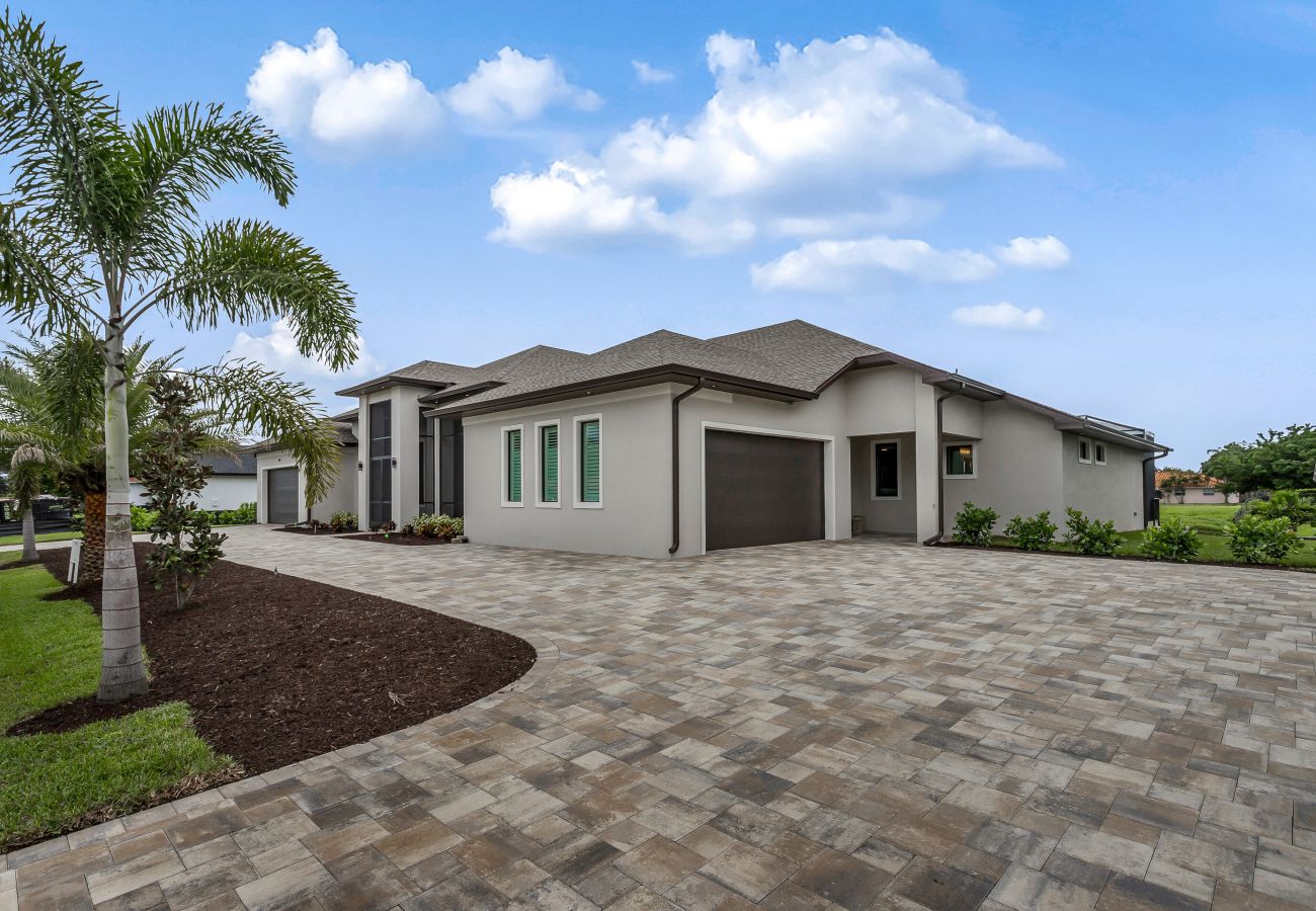 House in Cape Coral - THE BIG EASY House in Cape Coral - THE BIG EASY