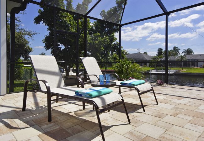 House in Cape Coral - THE KEY WEST House in Cape Coral - THE KEY WEST