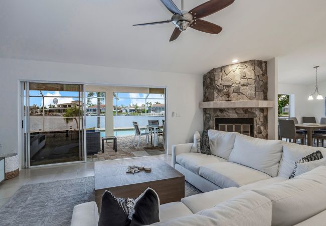 House in Cape Coral - AQUA VISTA House in Cape Coral - AQUA VISTA