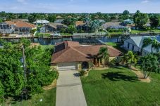 House in Cape Coral - TRAVELER`S PARADISE