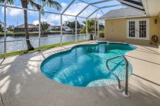 House in Cape Coral - SUNRISE