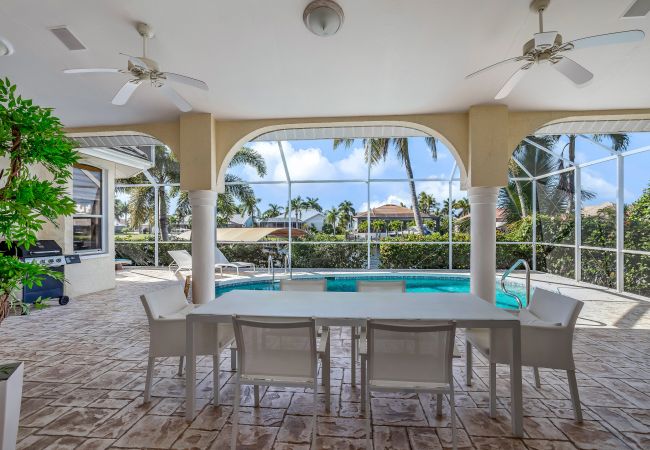 House in Cape Coral - VILLA BELLAGGIO House in Cape Coral - VILLA BELLAGGIO