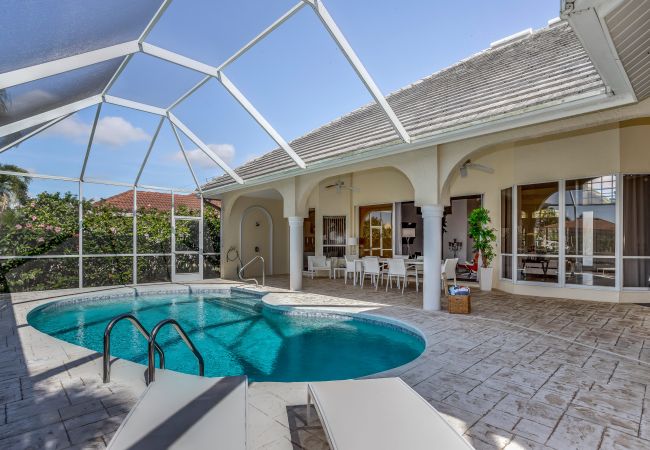 House in Cape Coral - VILLA BELLAGGIO House in Cape Coral - VILLA BELLAGGIO