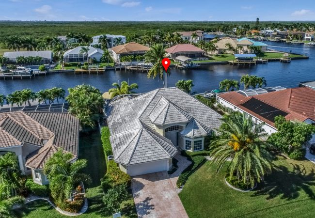 House in Cape Coral - VILLA BELLAGGIO House in Cape Coral - VILLA BELLAGGIO