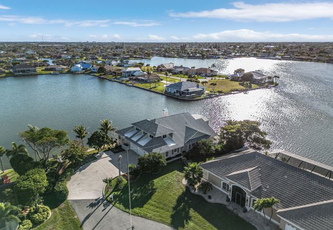 House in Cape Coral - THE PENINSULA House in Cape Coral - THE PENINSULA