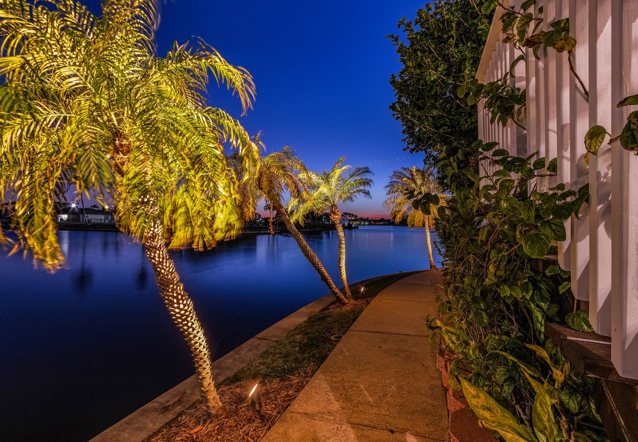 House in Cape Coral - THE PENINSULA House in Cape Coral - THE PENINSULA