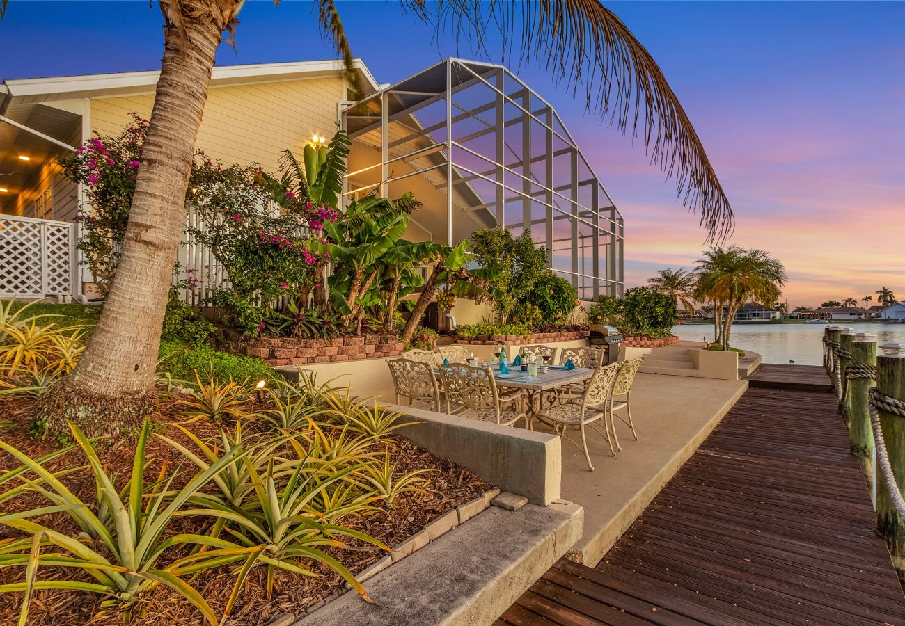 House in Cape Coral - THE PENINSULA House in Cape Coral - THE PENINSULA