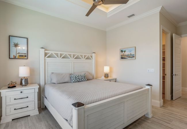 House in Cape Coral - THE RESIDENCE House in Cape Coral - THE RESIDENCE