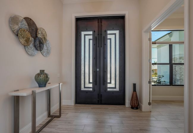 House in Cape Coral - THE RESIDENCE House in Cape Coral - THE RESIDENCE