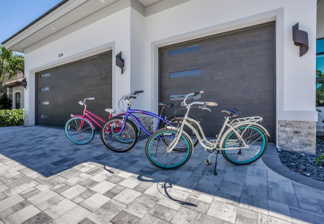 House in Cape Coral - THE RESIDENCE House in Cape Coral - THE RESIDENCE