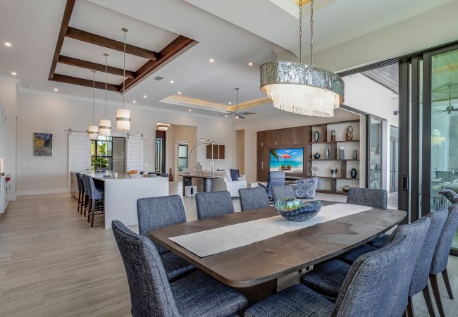 House in Cape Coral - THE RESIDENCE House in Cape Coral - THE RESIDENCE