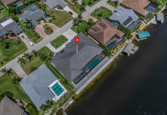 House in Cape Coral - THE RESIDENCE House in Cape Coral - THE RESIDENCE