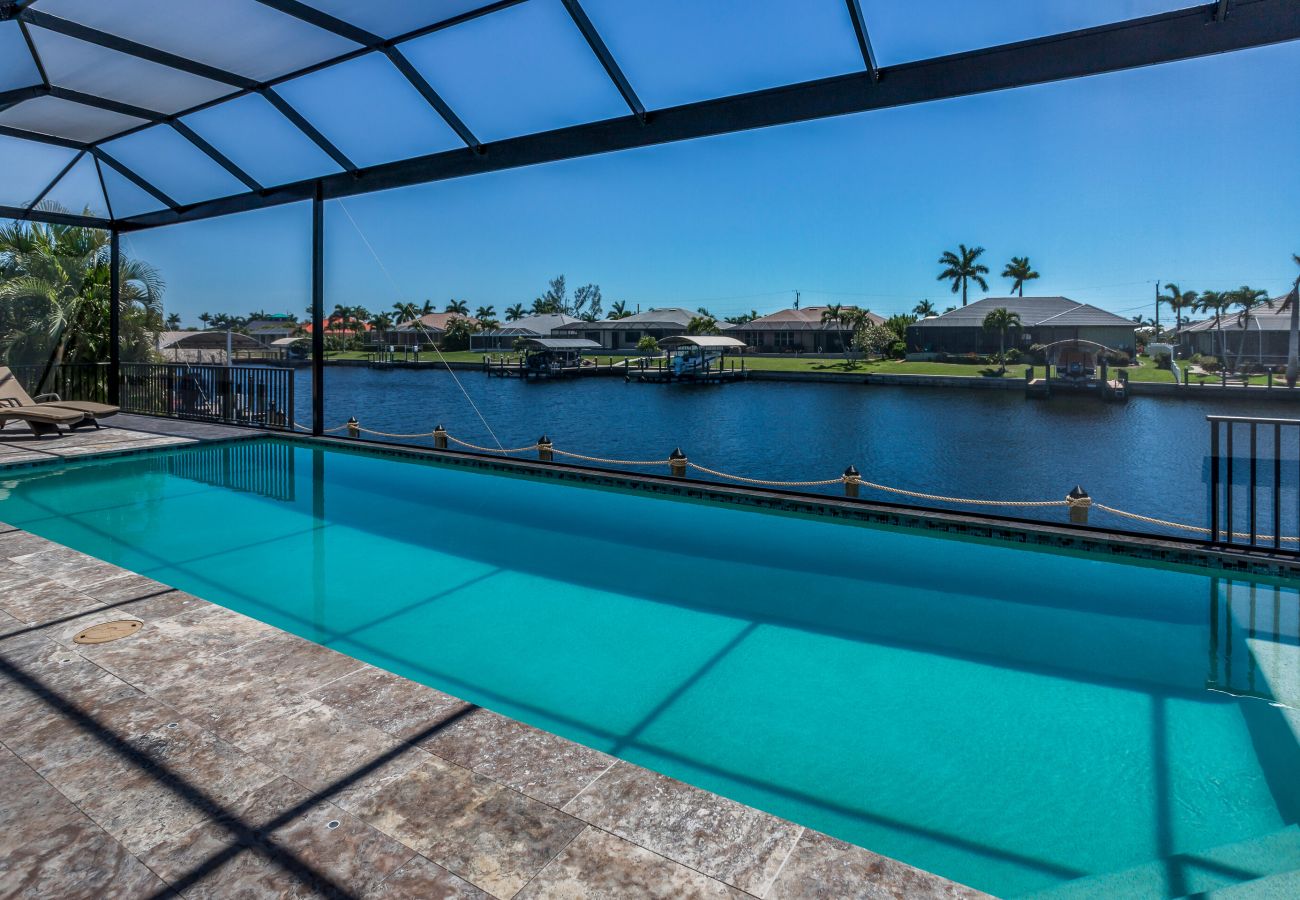 House in Cape Coral - THE RESIDENCE