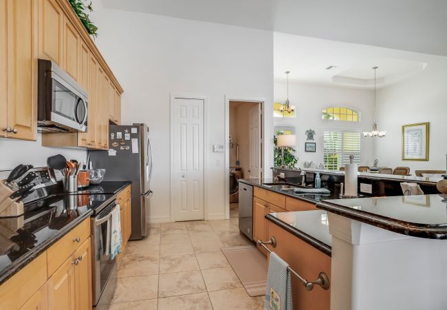 House in Cape Coral - PARADISE PALMS House in Cape Coral - PARADISE PALMS