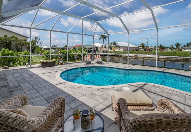 House in Cape Coral - PARADISE PALMS House in Cape Coral - PARADISE PALMS