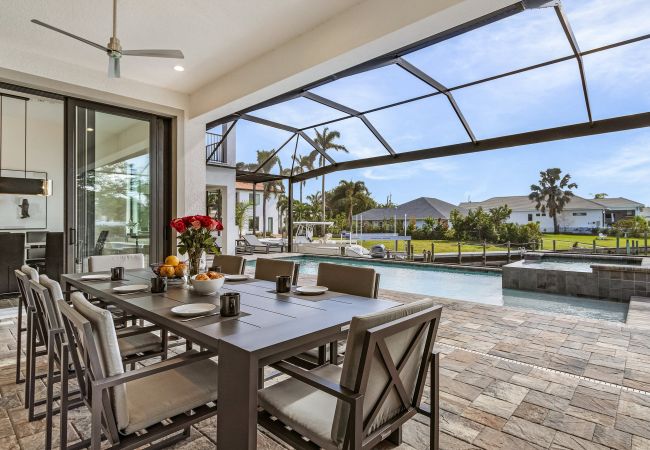 House in Cape Coral - THE GREAT LAKE House in Cape Coral - THE GREAT LAKE