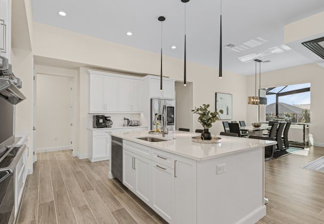 House in Cape Coral - THE GREAT LAKE House in Cape Coral - THE GREAT LAKE