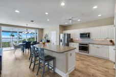 Villa in Fort Myers Beach - THE BEACH HOUSE A + B